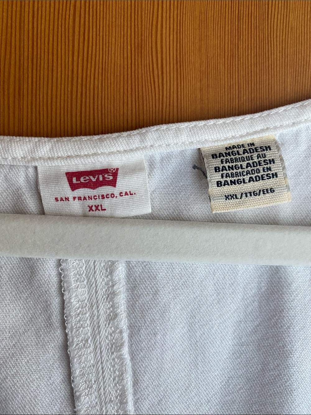 Levi's White Short-Sleeve Button-Front Blouse - Picture 2 of 3